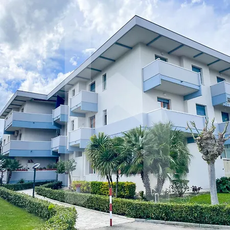 Homiday - Residenza Pioppeto Apartment Scerne Exterior photo